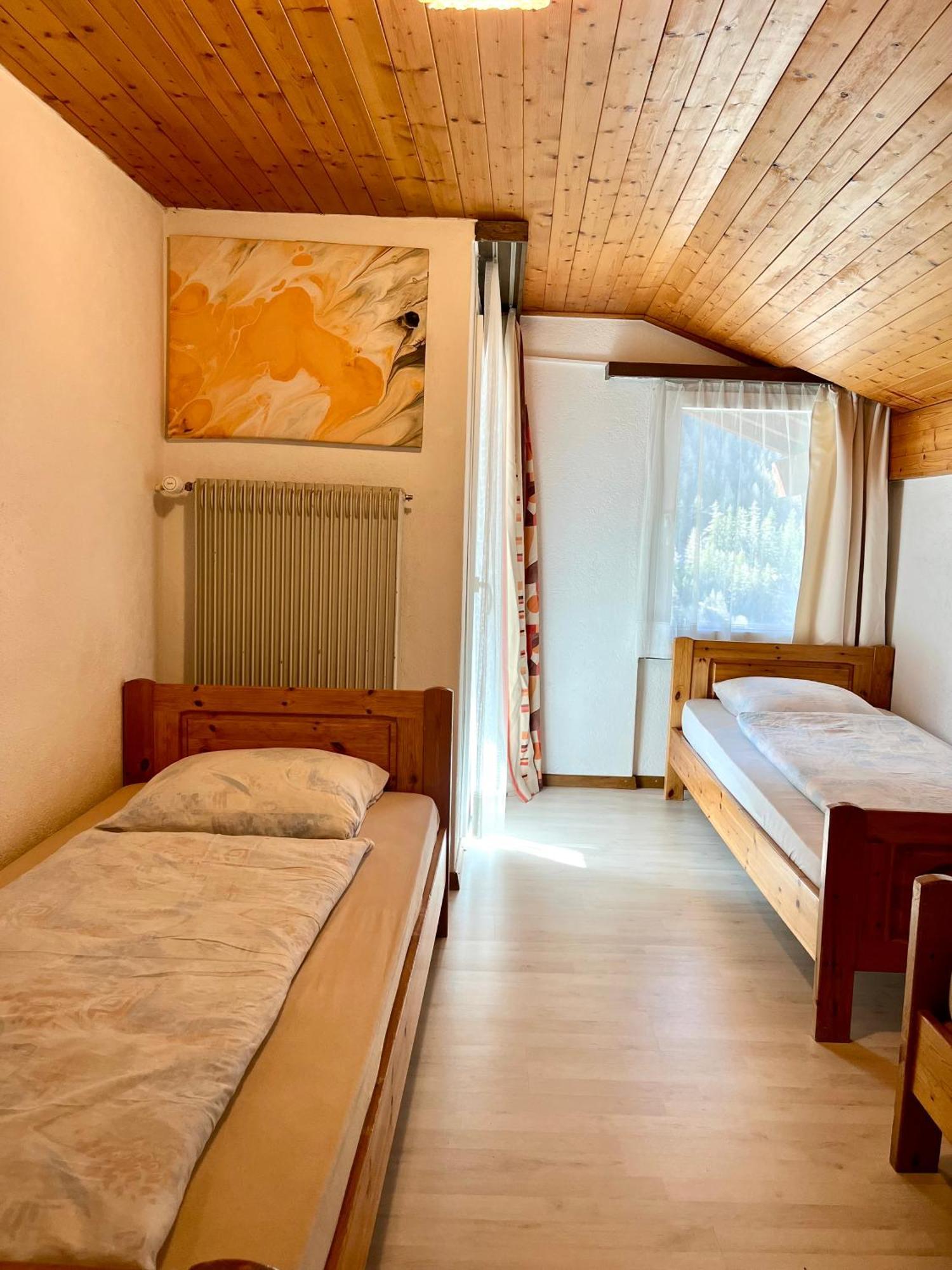 Saas-Balen Holiday House Laerchenheim מראה חיצוני תמונה